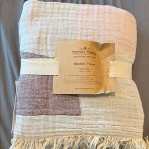 Tofino Towel Co. Terra Botanical Throw